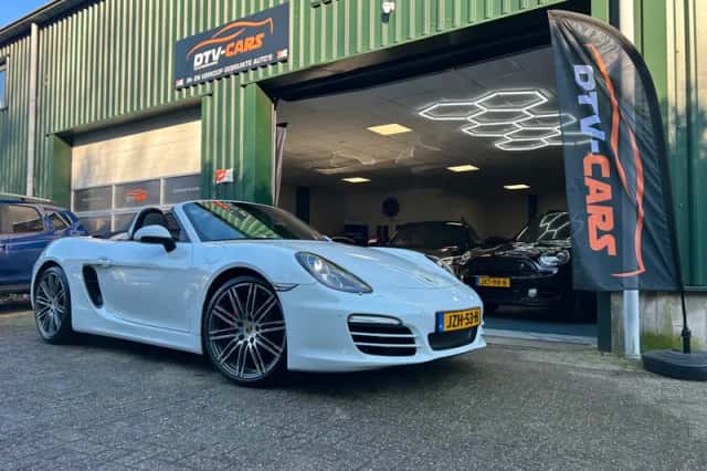 Porsche Boxster (2014) thumbnail 1