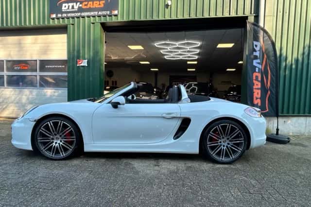 Porsche Boxster (2014) thumbnail 3