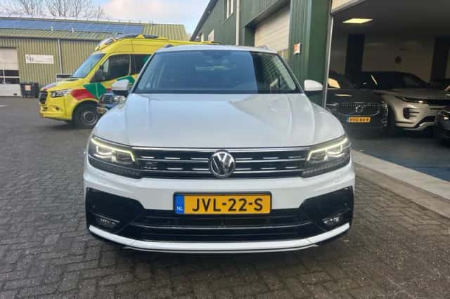 Volkswagen Tiguan (2019) thumbnail 3