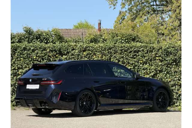 BMW M5 (2026) thumbnail 2