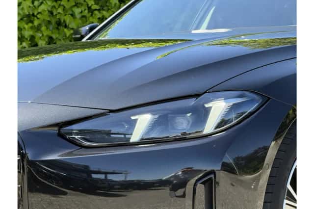 BMW i4 (2026) thumbnail 4