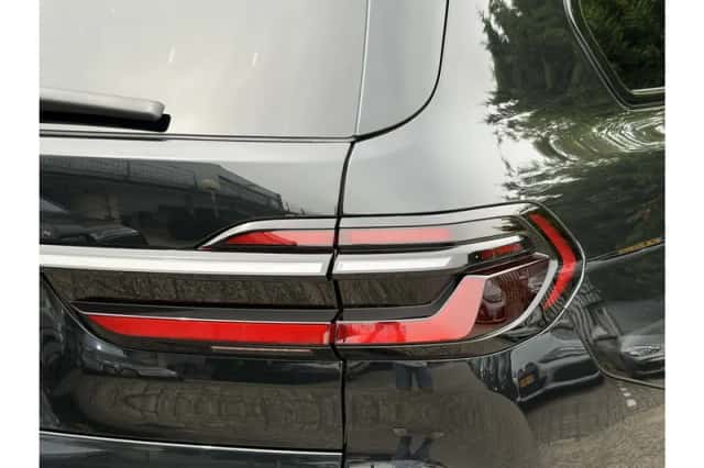 BMW X7 (2025) thumbnail 4
