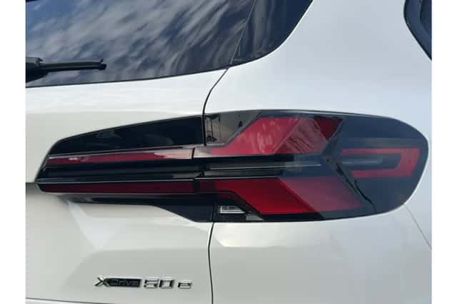 BMW X5 (2025) thumbnail 3