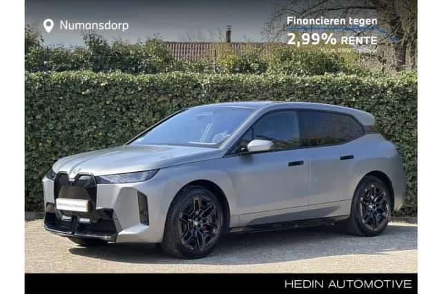 BMW iX (2025) thumbnail 1