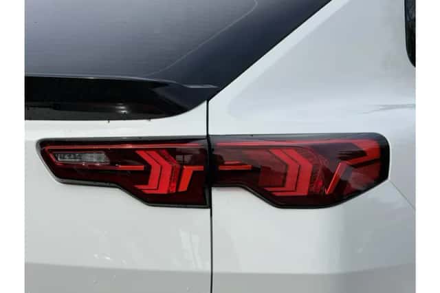 BMW iX2 (2025) thumbnail 3