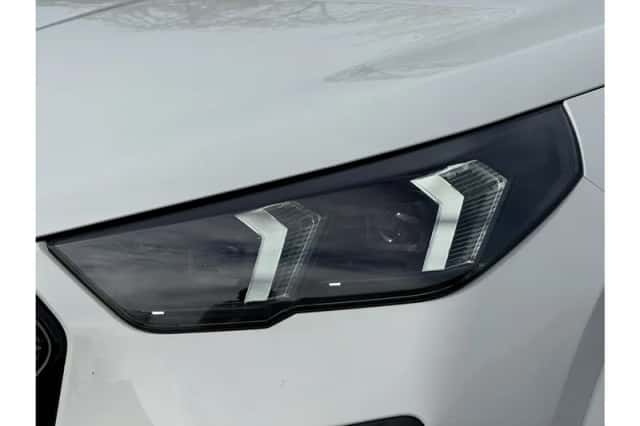 BMW iX2 (2025) thumbnail 4