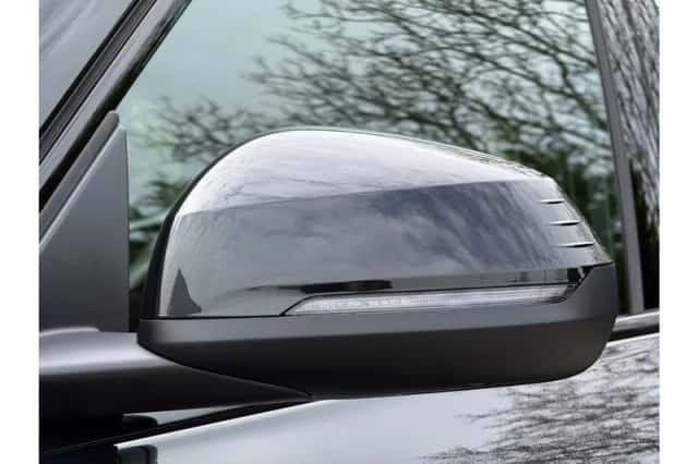 BMW iX1 (2026) thumbnail 4