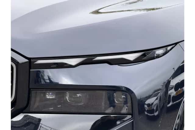 BMW XM (2023) thumbnail 4