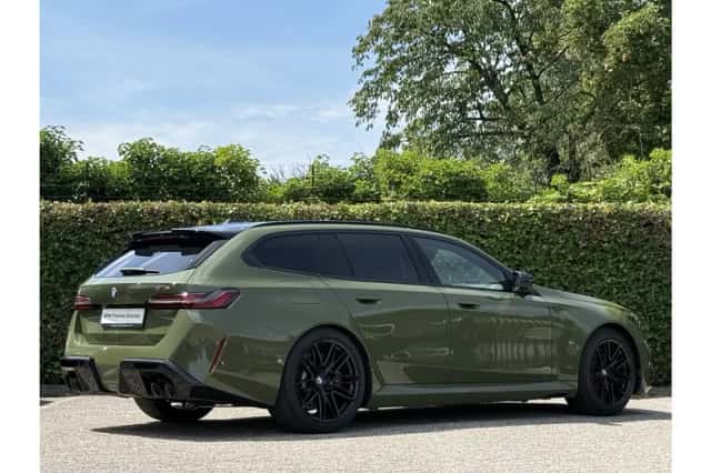 BMW M5 (2025) thumbnail 2