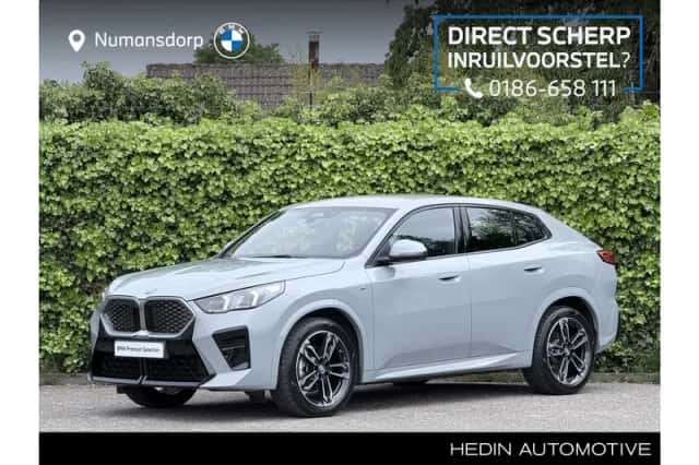 BMW iX2 (2024) thumbnail 1