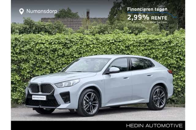 BMW iX2 (2024) thumbnail 1