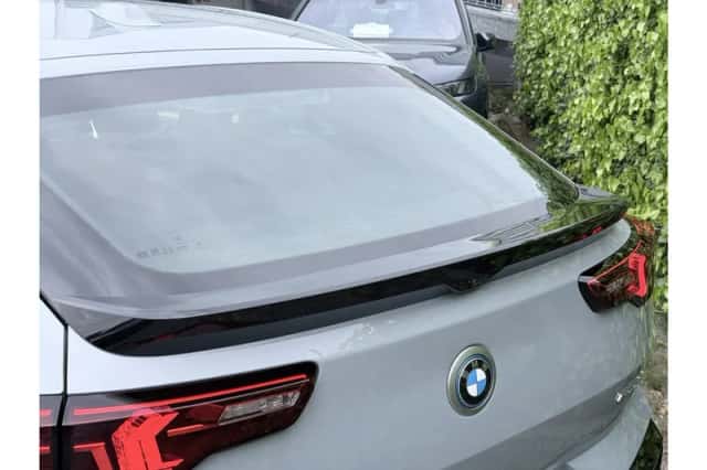 BMW iX2 (2024) thumbnail 4