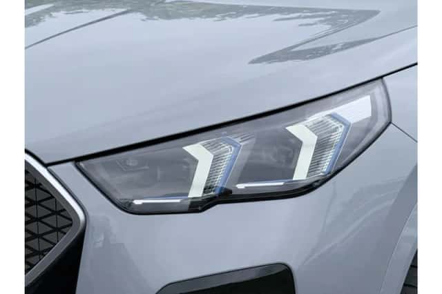 BMW iX2 (2024) thumbnail 5