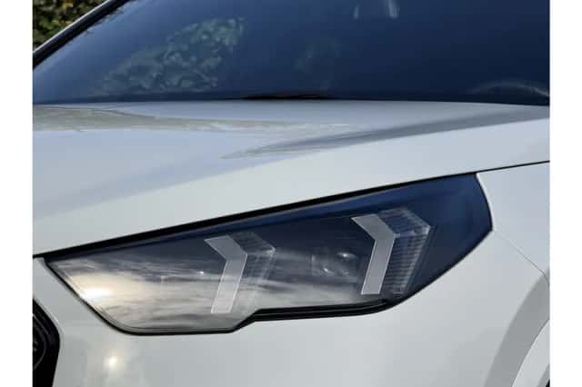 BMW iX2 (2024) thumbnail 4
