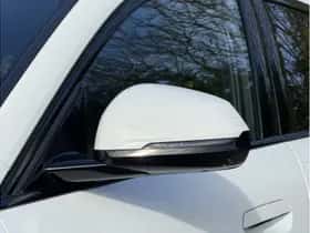 BMW iX2 (2024) thumbnail 5
