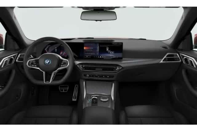 BMW i4 (2025) thumbnail 4
