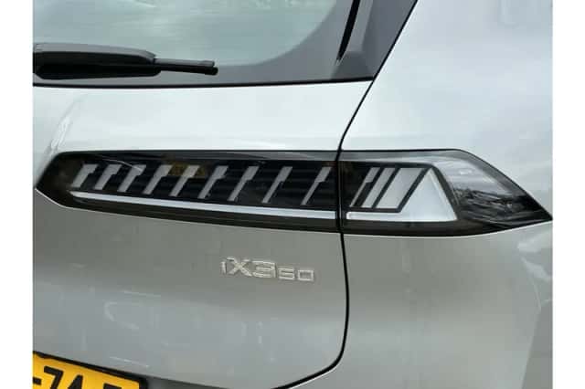 BMW iX3 (2026) thumbnail 4