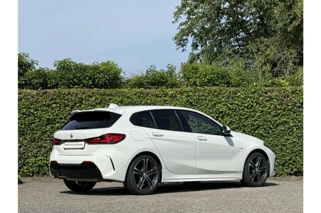 BMW 1-Serie (2022) thumbnail 3