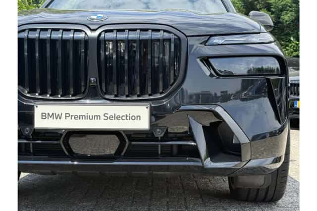 BMW X7 (2026) thumbnail 5