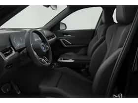 BMW X1 (2022) thumbnail 3
