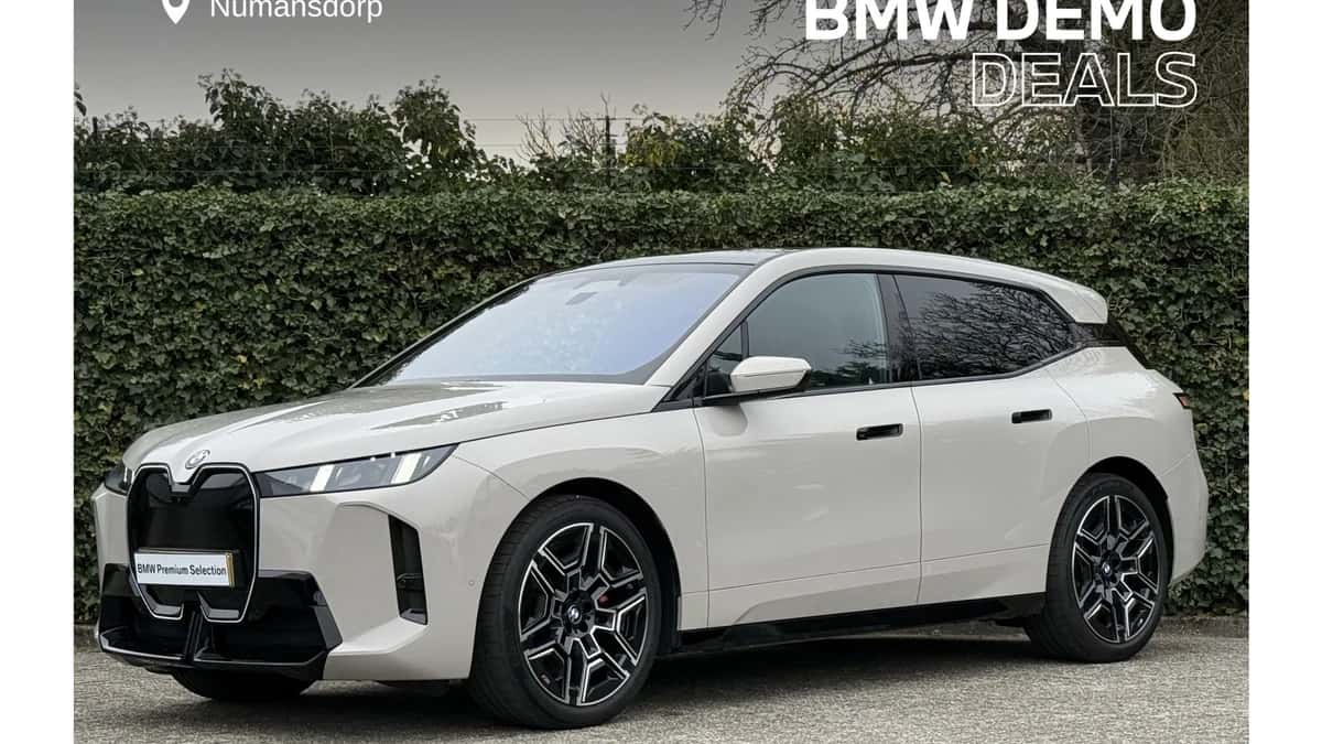 BMW iX (2026) — foto 1