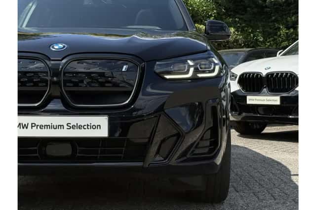 BMW iX3 (2025) thumbnail 4