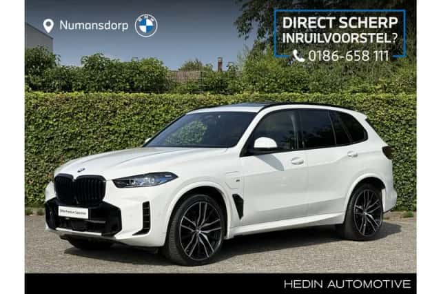 BMW X5 (2023) thumbnail 1