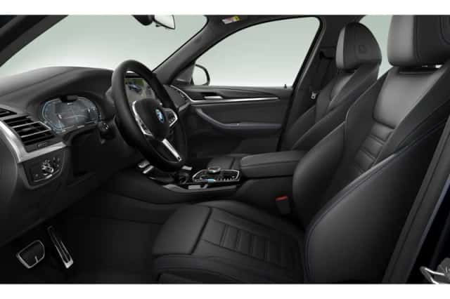 BMW iX3 (2023) thumbnail 3