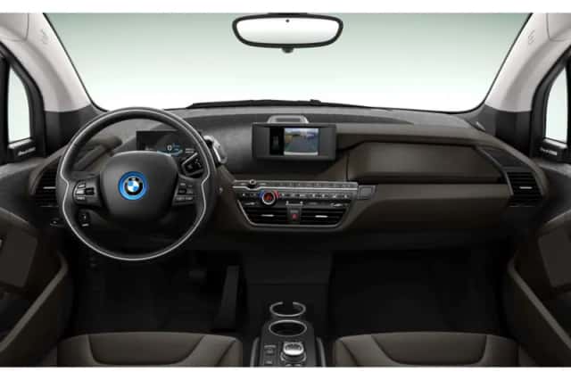 BMW i3 (2022) thumbnail 4