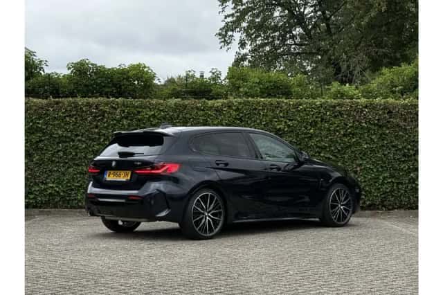 BMW 1-Serie (2022) thumbnail 3