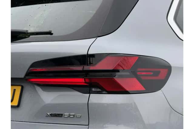 BMW X5 (2025) thumbnail 3