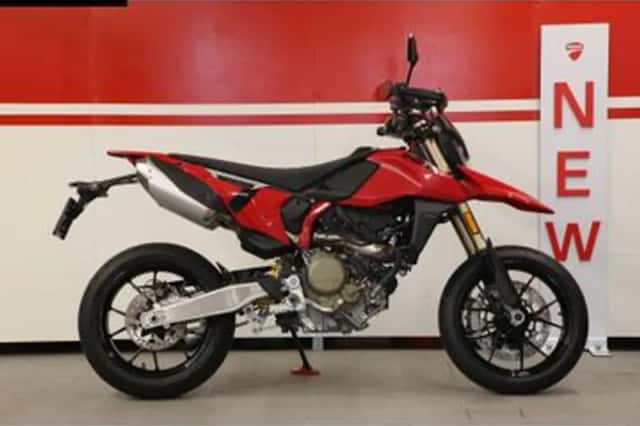 DUCATI HYPERMOTARD (2026) thumbnail 2