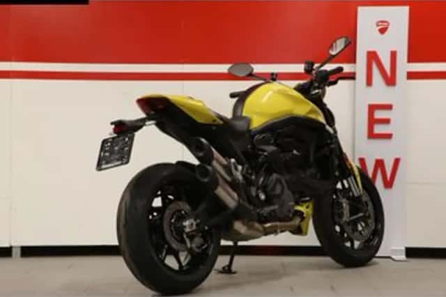 DUCATI MONSTER (2025) thumbnail 4