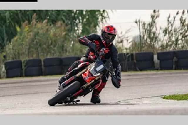 DUCATI HYPERMOTARD (2026) thumbnail 2