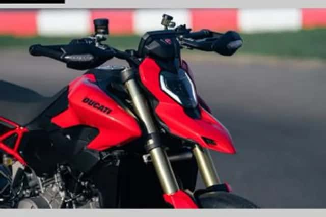 DUCATI HYPERMOTARD (2026) thumbnail 2