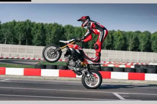 DUCATI HYPERMOTARD (2026) thumbnail 6