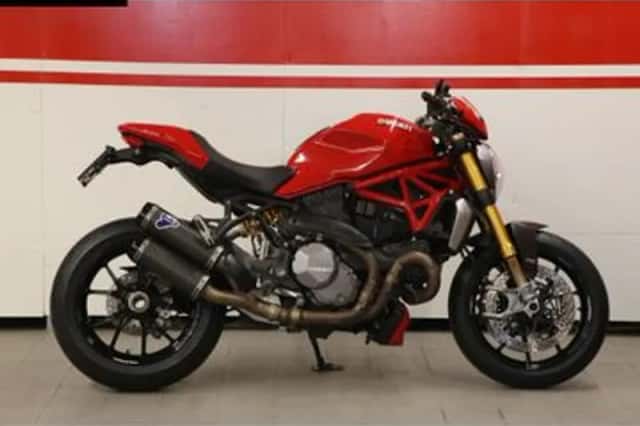 DUCATI MONSTER (2017) thumbnail 1