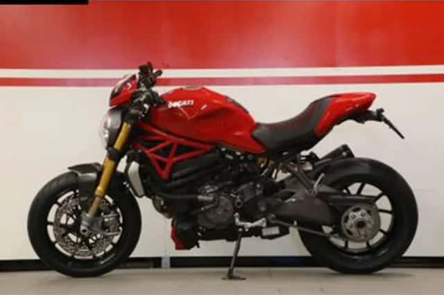 DUCATI MONSTER (2017) thumbnail 4