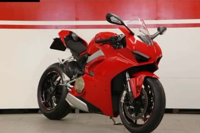 DUCATI PANIGALE (2018) thumbnail 2