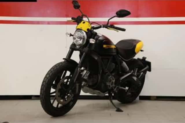 DUCATI SCRAMBLER (2016) thumbnail 3