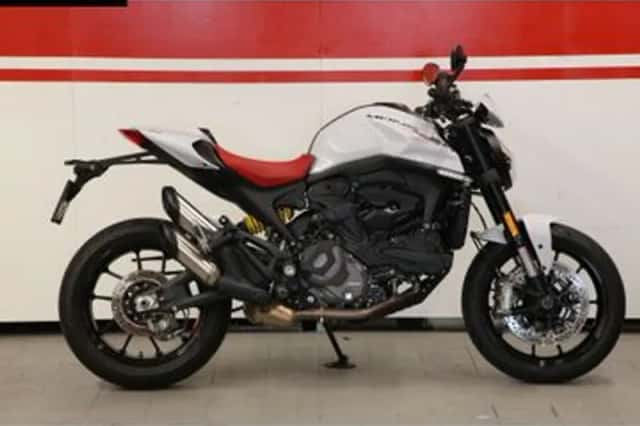 DUCATI MONSTER (2023) thumbnail 1