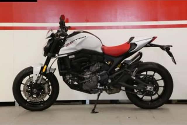 DUCATI MONSTER (2023) thumbnail 4
