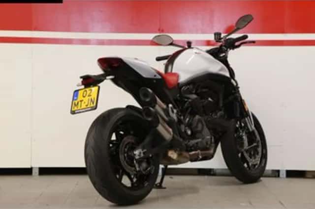 DUCATI MONSTER (2023) thumbnail 6