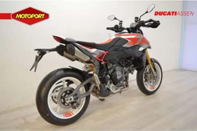 Ducati HYPERMOTARD (2026) thumbnail 3