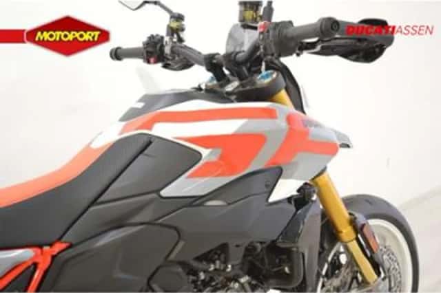 Ducati HYPERMOTARD (2026) thumbnail 4