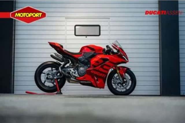 Ducati PANIGALE (2026) thumbnail 2