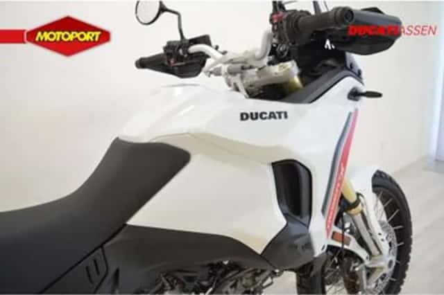 Ducati DESERTX (2026) thumbnail 4
