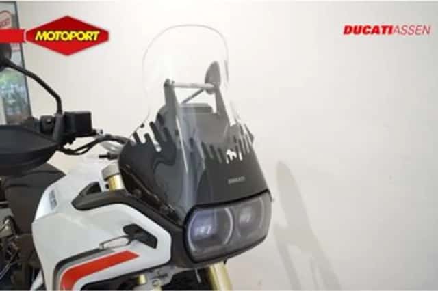 Ducati DESERTX (2026) thumbnail 5
