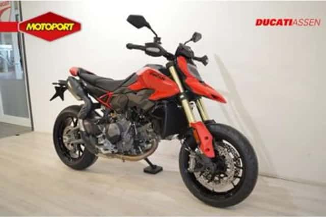 Ducati HYPERMOTARD (2026) thumbnail 2