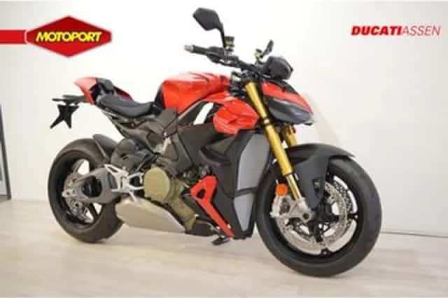 Ducati STREETFIGHTER (2026) thumbnail 2